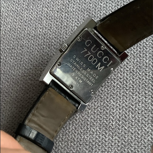 GORGEOUS Mens GUCCI BLACK dial watch 🔥🔥 - Picture 6 of 14